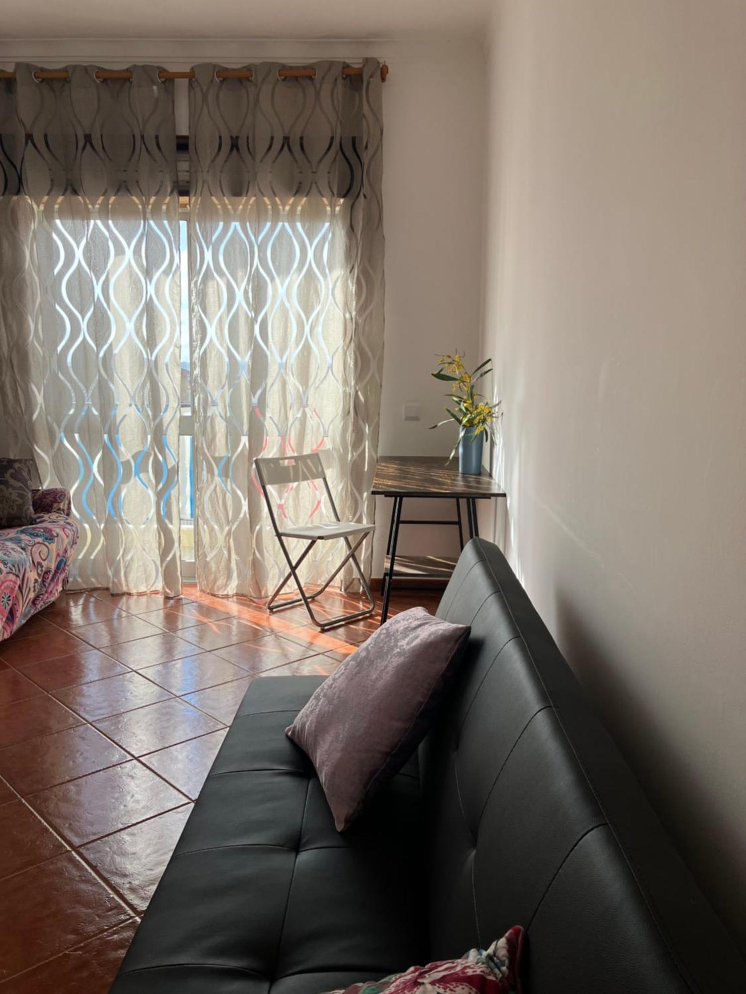 Apartment 10 To Ocean